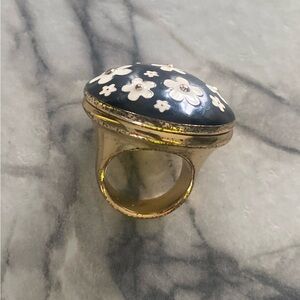 Marc Jacobs Gold and Black Floral Ring